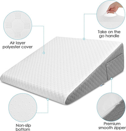 Oreiller en forme de coin pour le lit