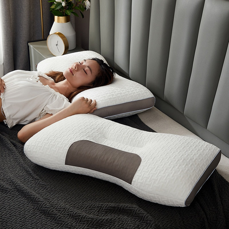 Oreiller cervical pour les dormeurs sur le dos et sur le côté